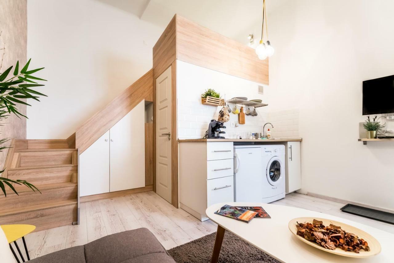 Bpr Little Attractico Apartment Budapest Bagian luar foto