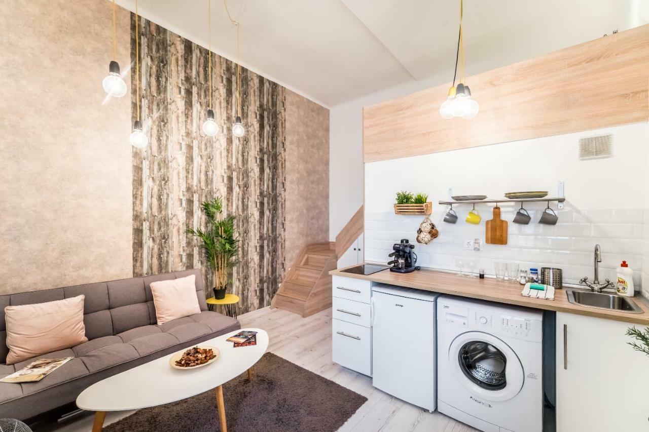 Bpr Little Attractico Apartment Budapest Bagian luar foto